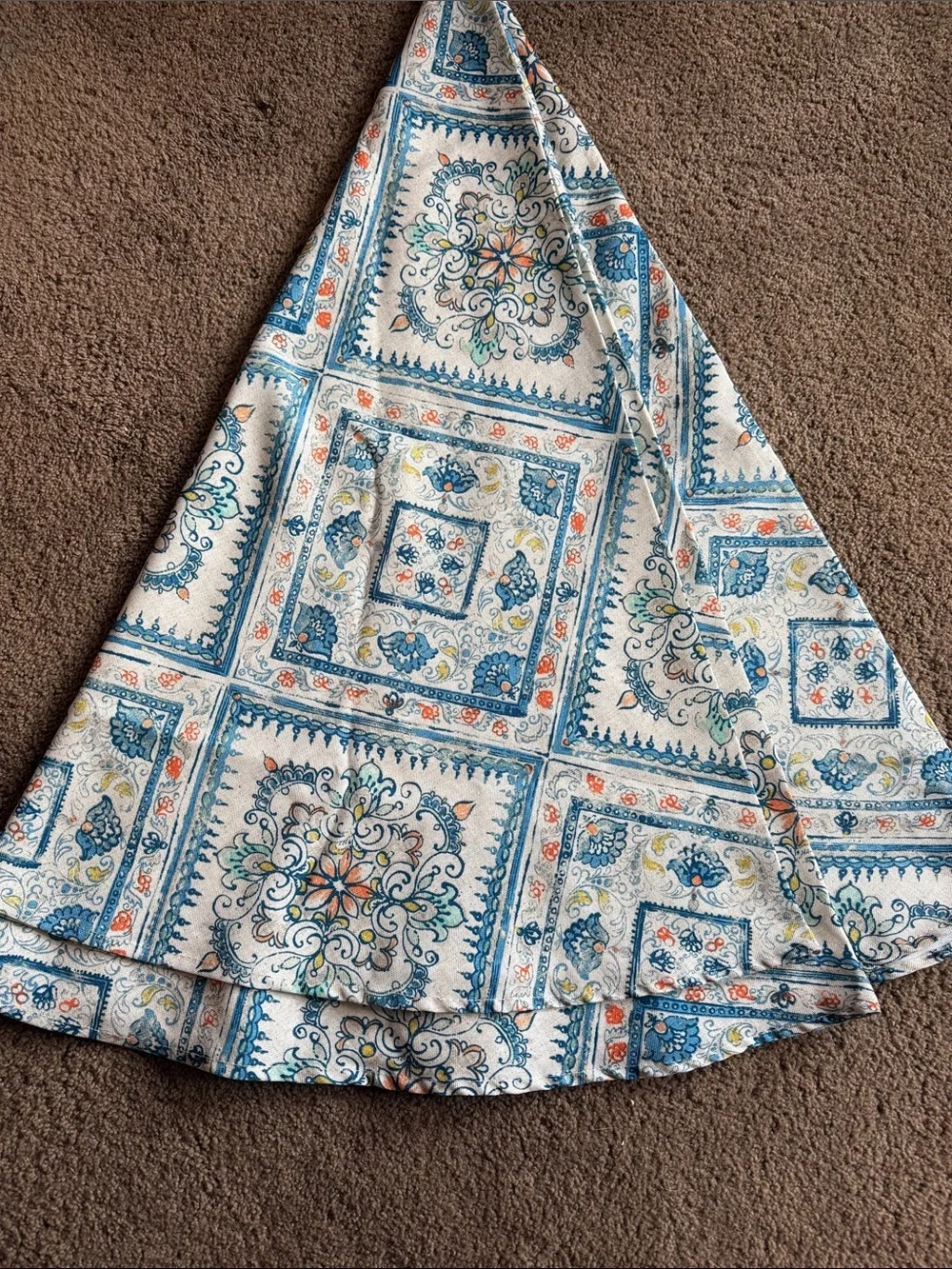 Benson Mills Round 70” indoor outdoor table cloth..